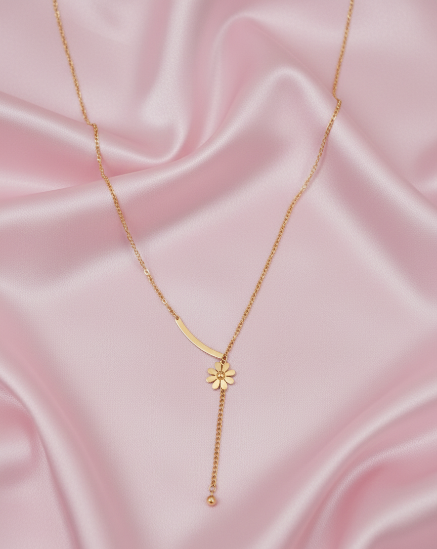 Floral Daisy Necklace | Freshness in Every Detail