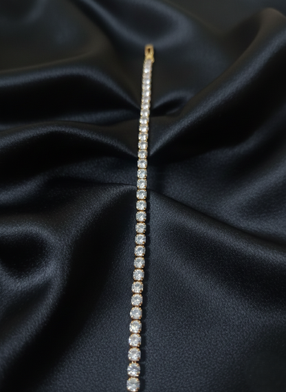 Lumina Diamond-Cut Wristlet