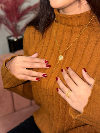 Floral Daisy Necklace | Freshness in Every Detail